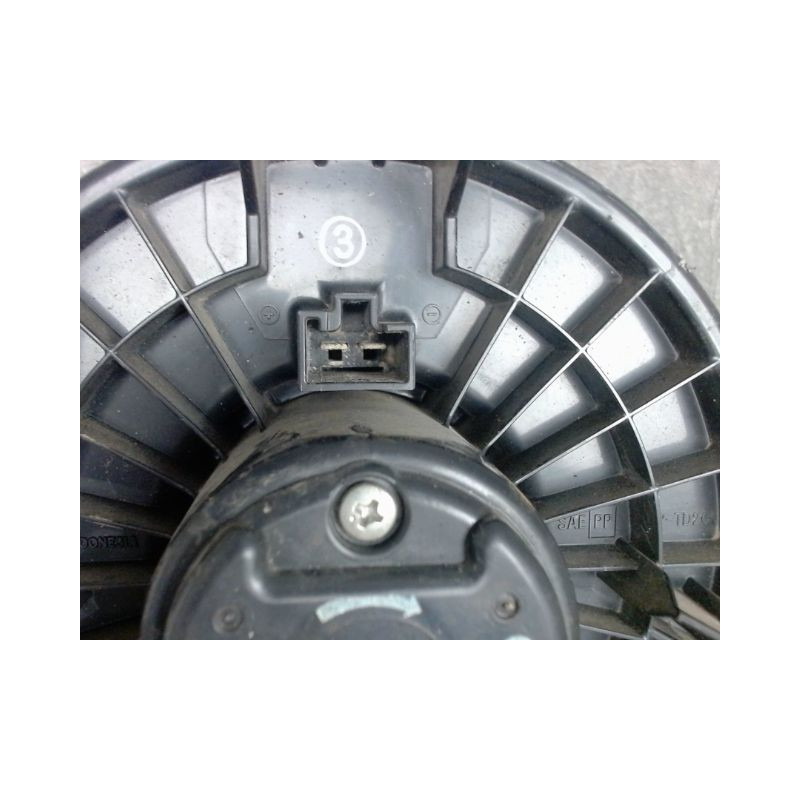 MOTEUR VENTILATEUR CHAUFFAGE TOYOTA HILUX SIMPLE CABINE 2006-