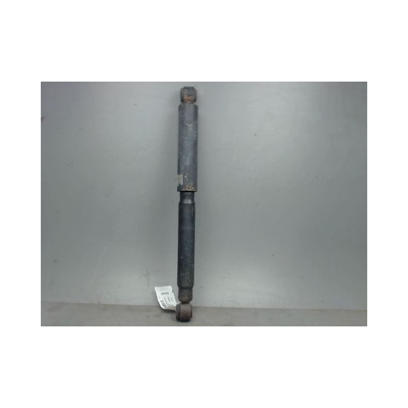 AMORTISSEUR ARRIERE DROIT TOYOTA HILUX SIMPLE CABINE 2006-