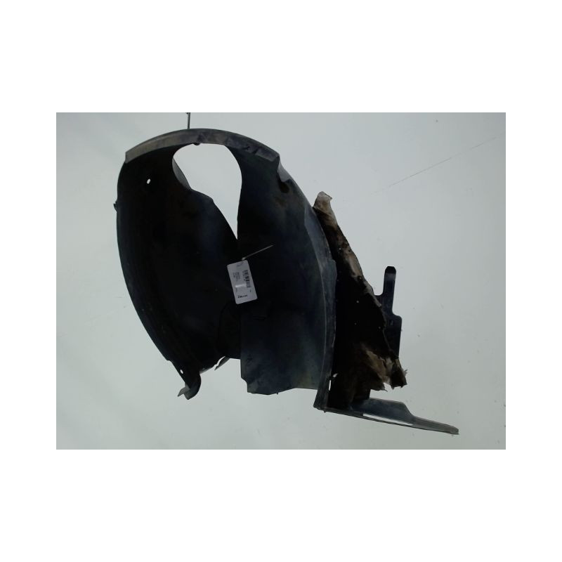 PARE-BOUE AVANT DROIT PEUGEOT 208