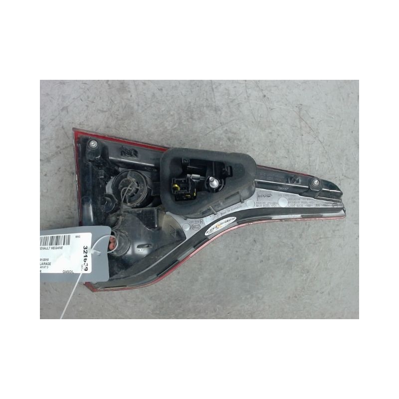 FEU ARRIERE INTERIEUR DROIT RENAULT MEGANE