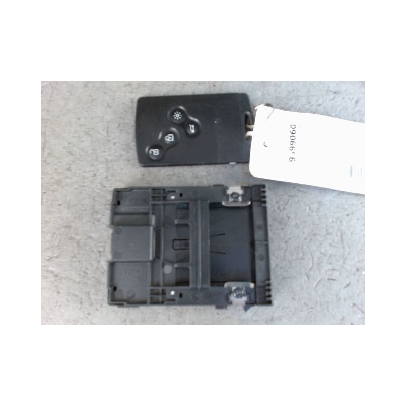 LECTEUR DE CARTE RENAULT MEGANE