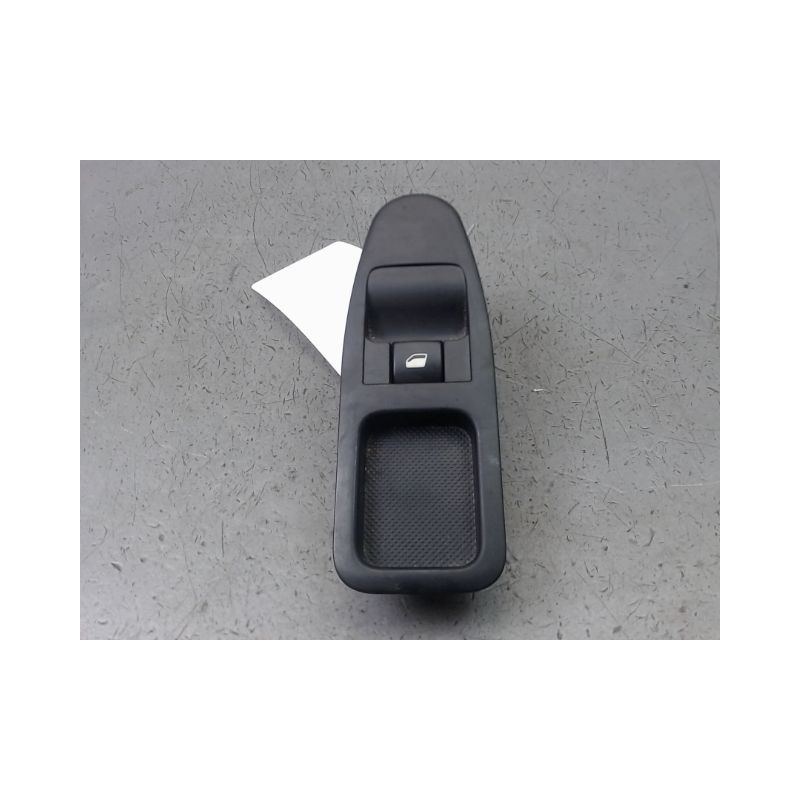 COMMANDE LEVE-GLACE PORTE AVD FIAT SCUDO