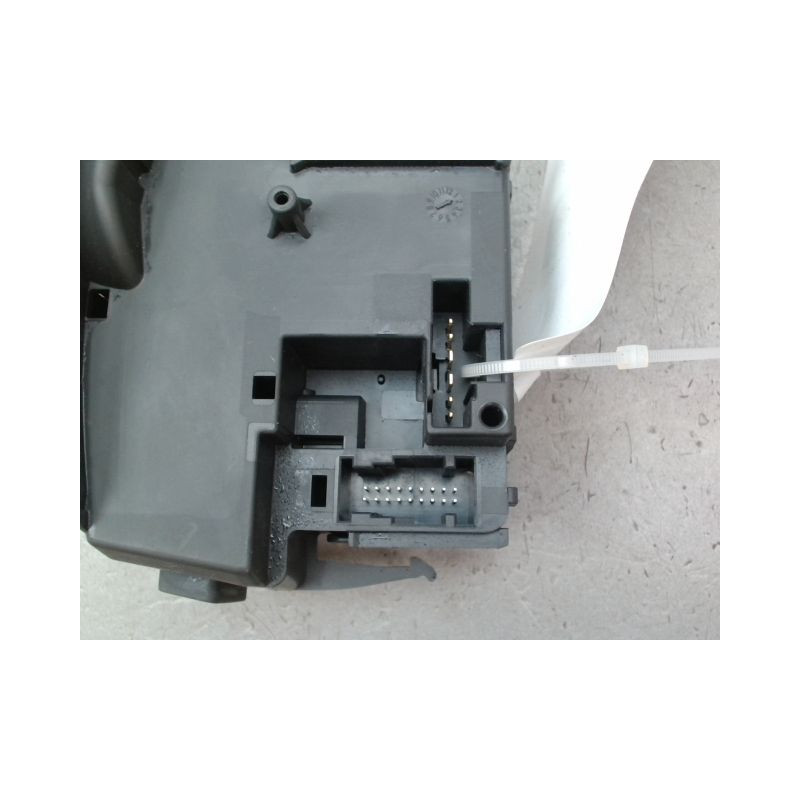 COMMANDE ESSUIE GLACE RENAULT CLIO