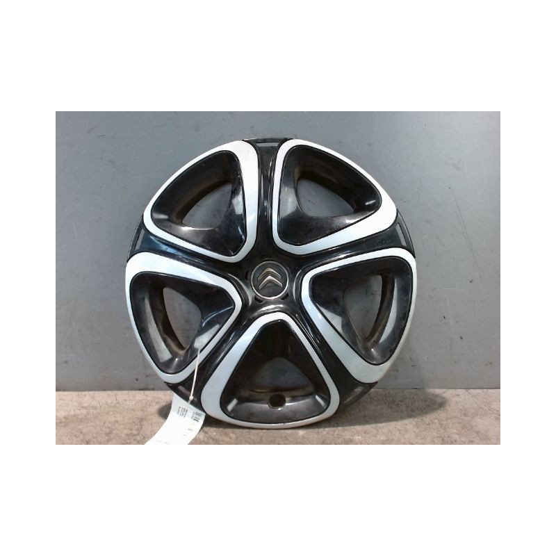 ENJOLIVEUR DE ROUE CITROEN C3 AIRCROSS