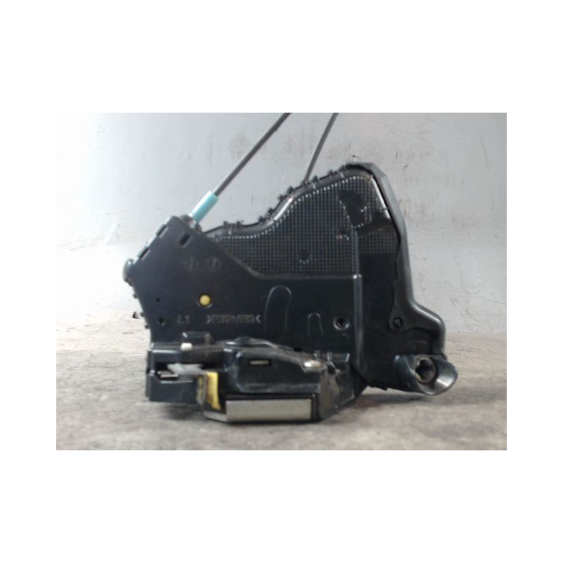 SYSTEME CONDAMNATION AVANT GAUCHE TOYOTA RAV4