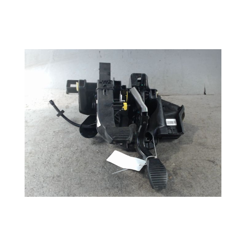 PEDALIER COMPLET FIAT 500 2007-