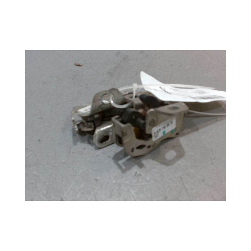 SERRURE PORTE BATTANTE ARRIERE DROIT MERCEDES VITO