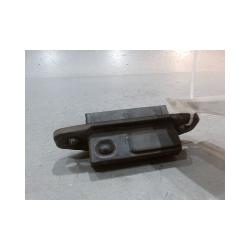 POIGNEE EXTERIEURE HAYON TOYOTA AURIS