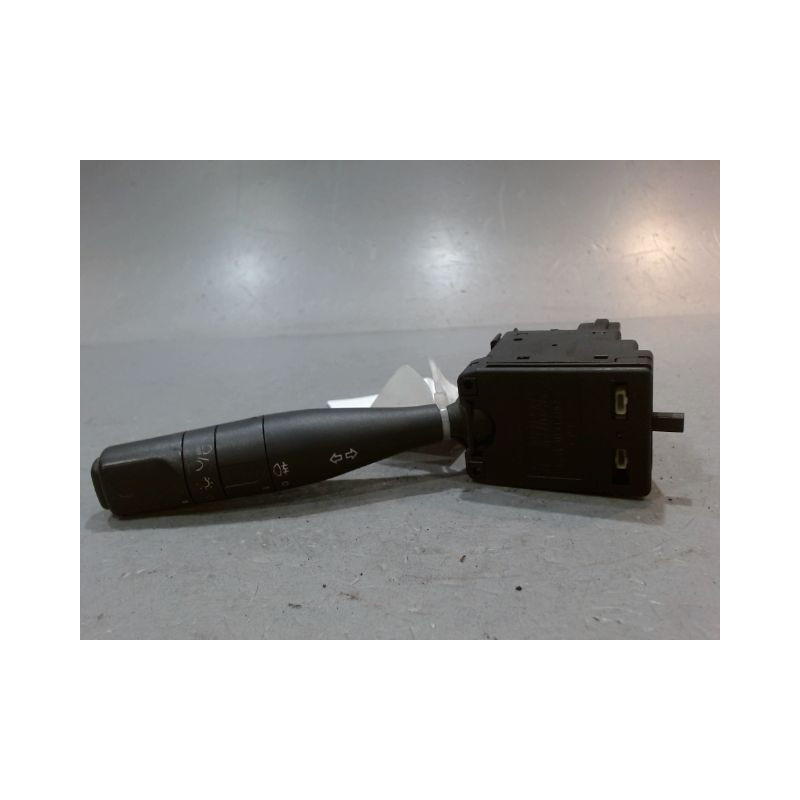 COMMANDE CLIGNOTANT PEUGEOT 106