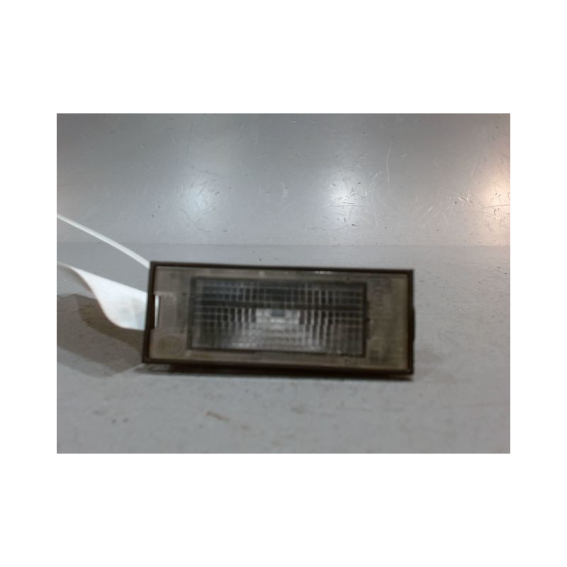 ECLAIREUR PLAQUE DE POLICE GAUCHE RENAULT MEGANE