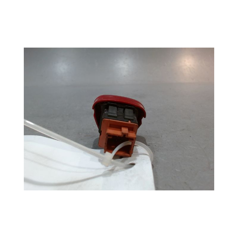 BOUTON DE WARNING CITROEN C3