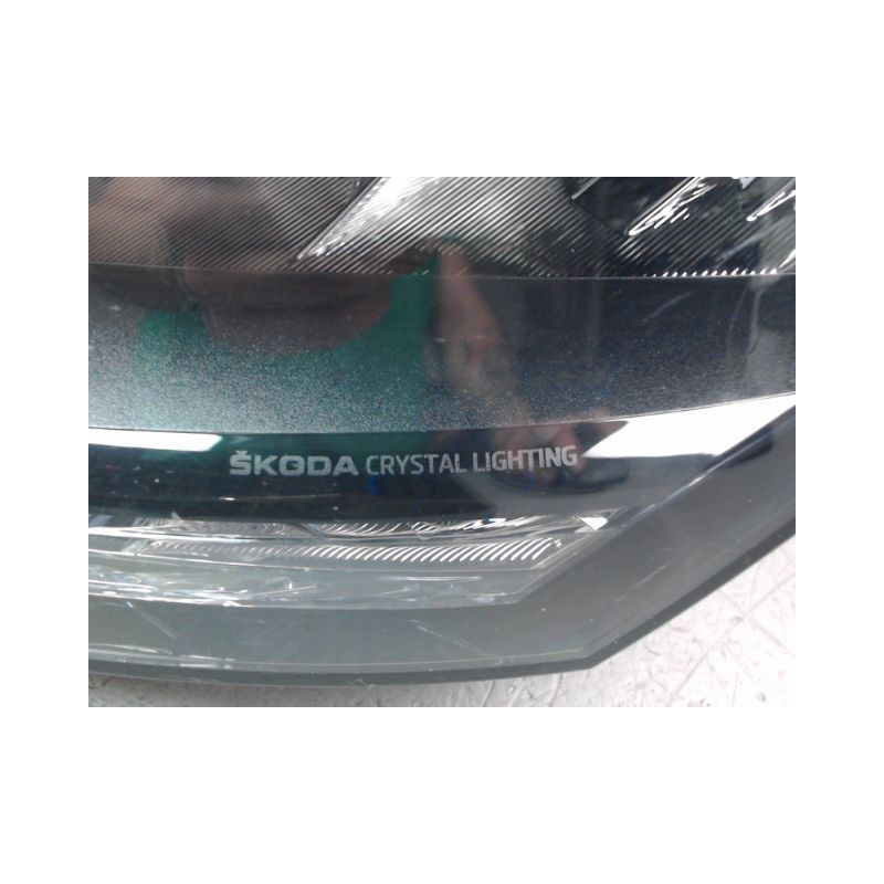 PHARE GAUCHE SKODA FABIA 2007-