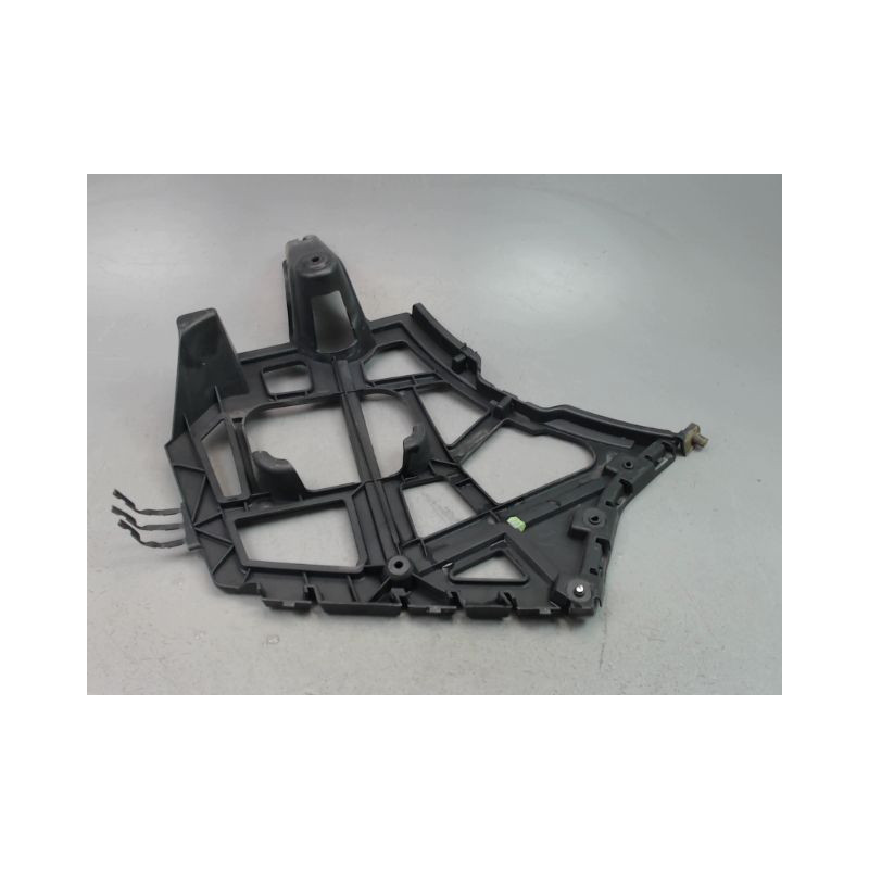 JEU SUPPORTS PARE-CHOC ARRIERE RENAULT LAGUNA ESTATE 2007-