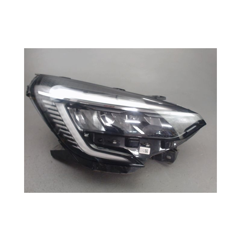 PHARE DROIT RENAULT CLIO