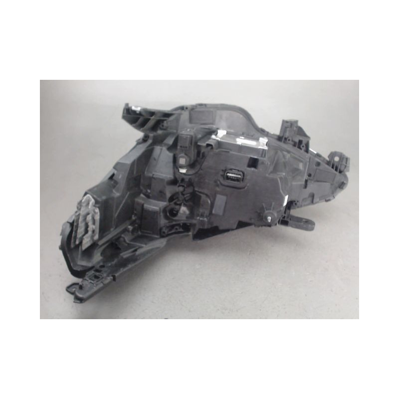 PHARE DROIT RENAULT CLIO