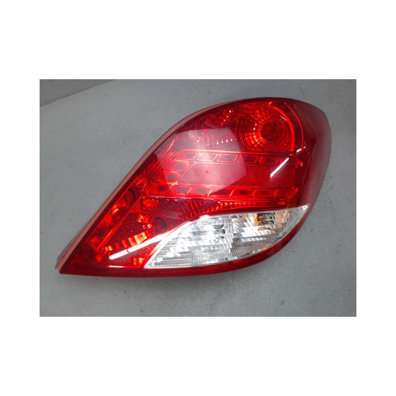 FEU ARRIERE DROIT PEUGEOT 207