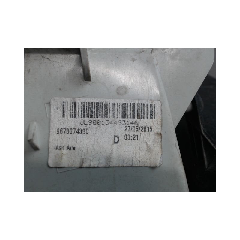 FEU ARRIERE DROIT PEUGEOT 2008