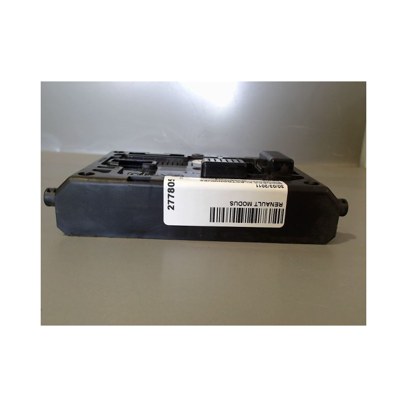 BOITIER GESTION HABITACLE RENAULT MODUS