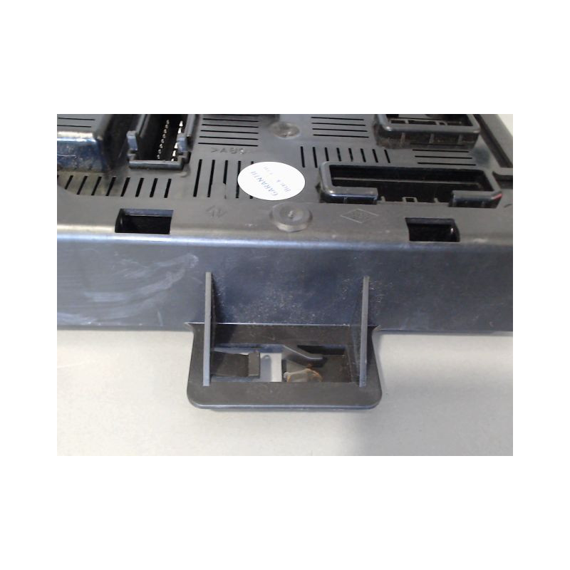 BOITIER GESTION HABITACLE RENAULT MODUS