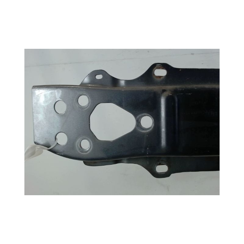 RENFORT PARE-CHOC AVANT TOYOTA YARIS