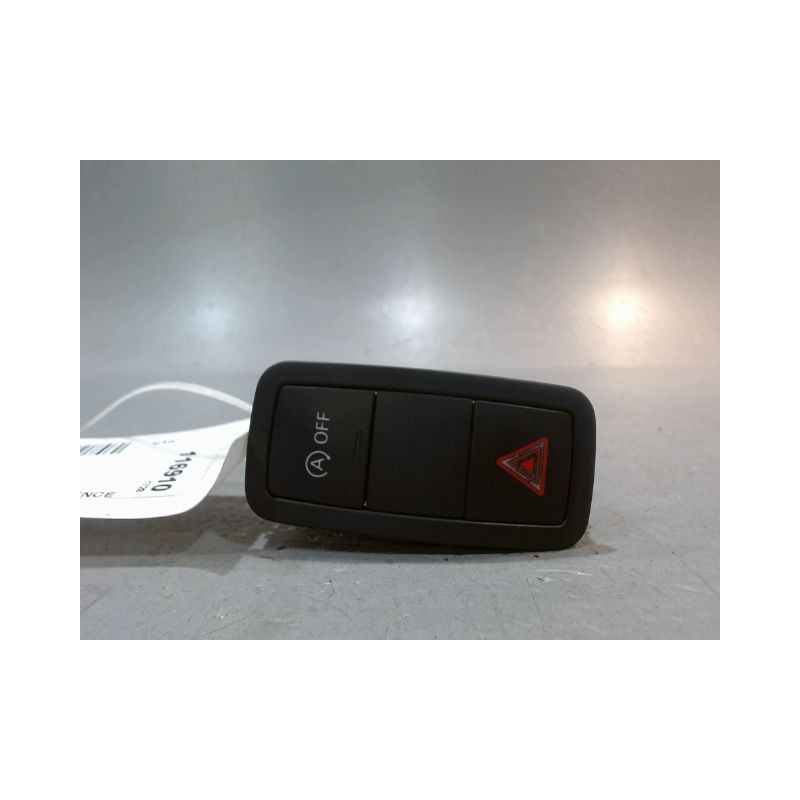 BOUTON DE WARNING AUDI A1