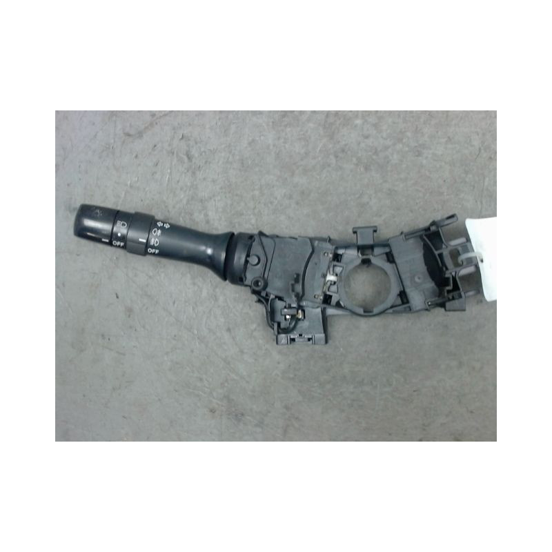 COMMANDE CLIGNOTANT TOYOTA HILUX SIMPLE CABINE 2006-