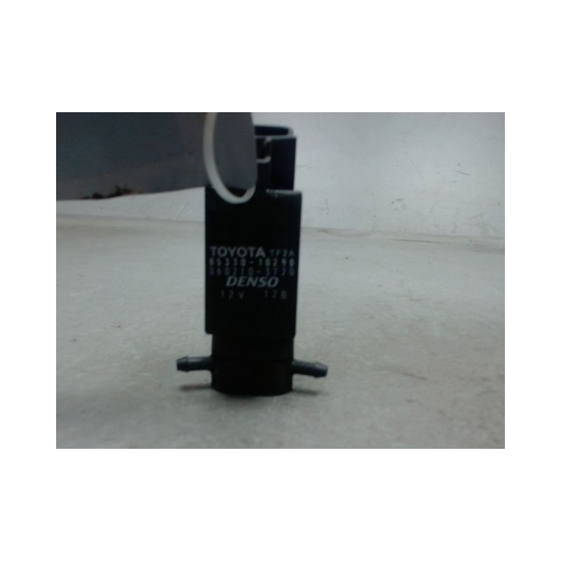 POMPE LAVE-GLACE AVANT TOYOTA YARIS -2003