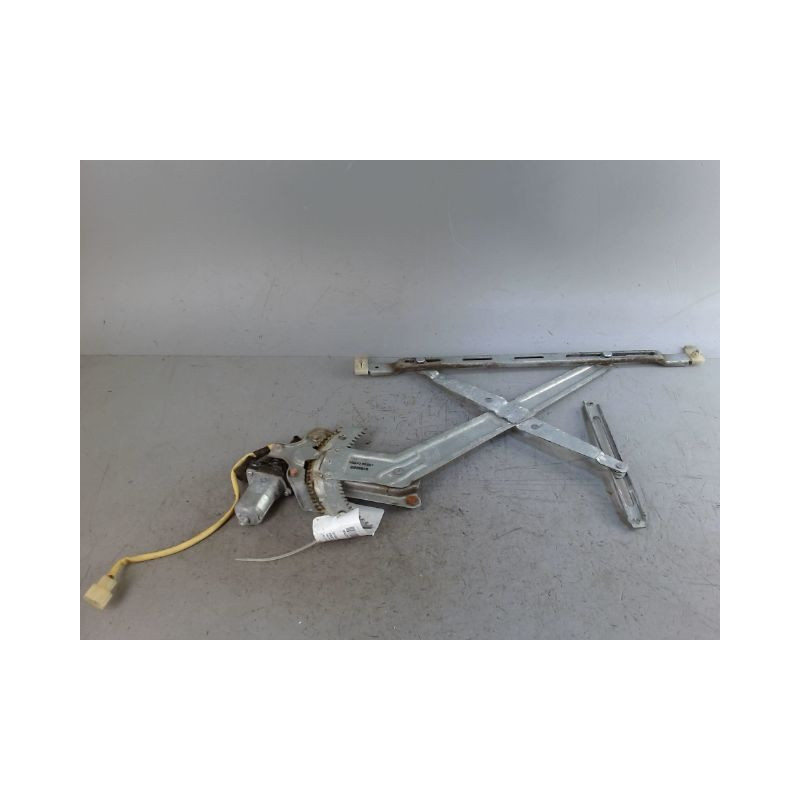 MECANISME+MOTEUR LEVE-GLACE AVANT DROIT MAZDA BT-50