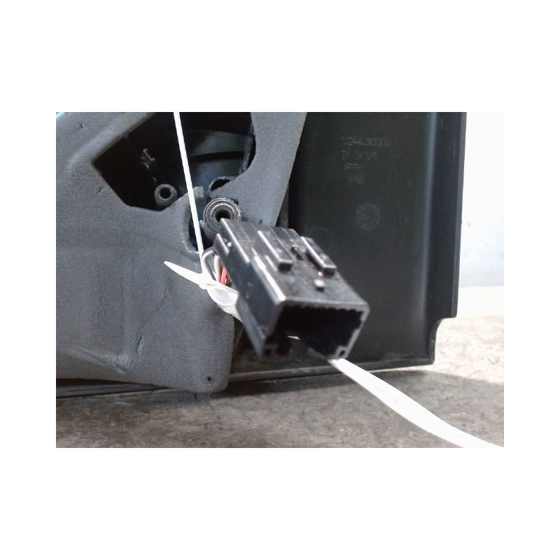 RETROVISEUR EXTERIEUR ELECTRIQUE DROIT RENAULT CLIO III 2010-
