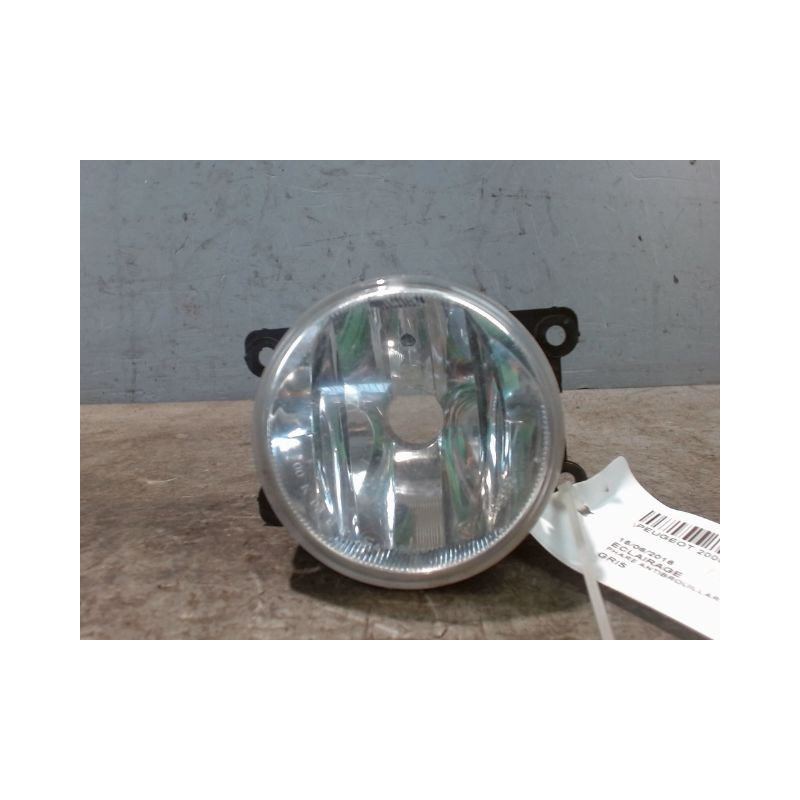 PHARE ANTIBROUILLARD AVANT DROIT PEUGEOT 2008