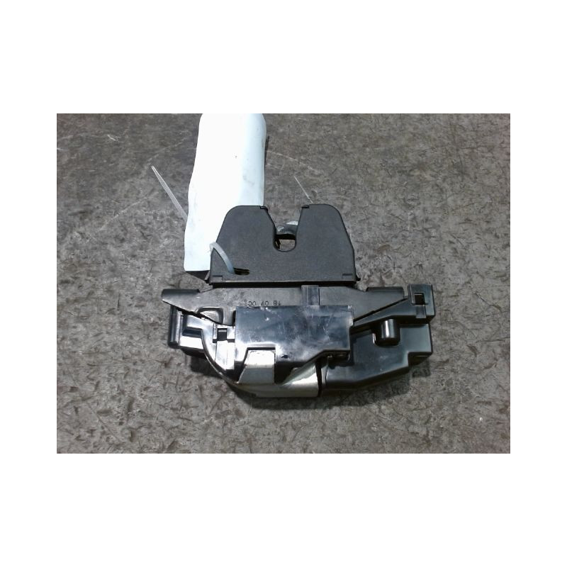 SERRURE HAYON  PEUGEOT 207 3P