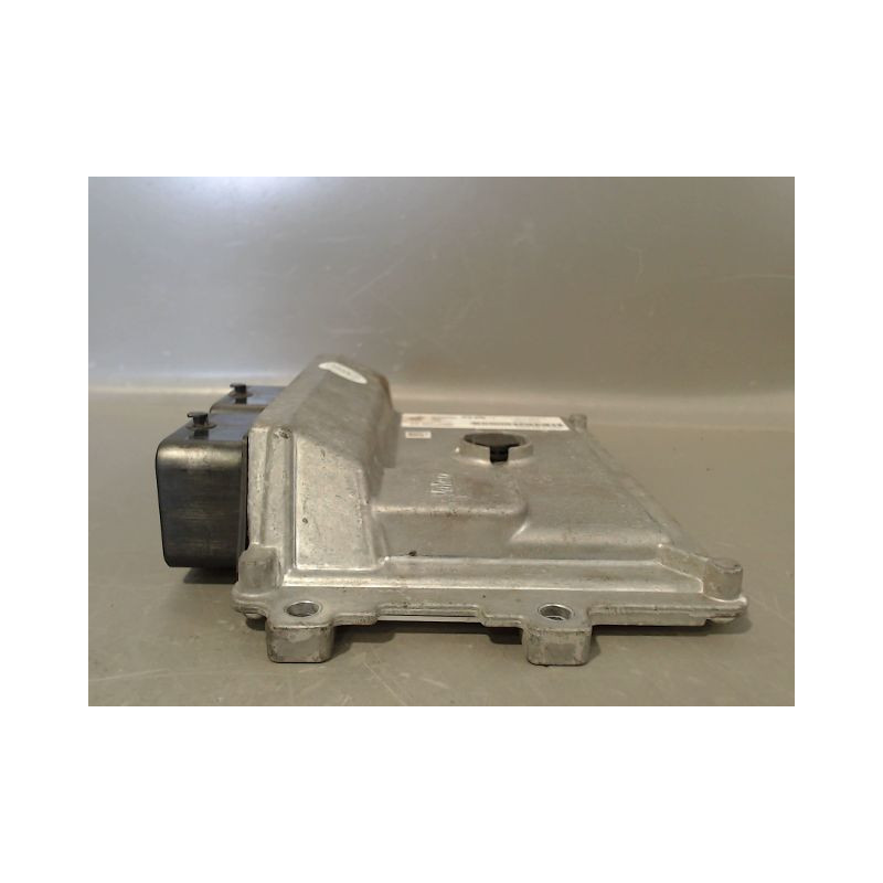 CALCULATEUR MOTEUR PEUGEOT 108