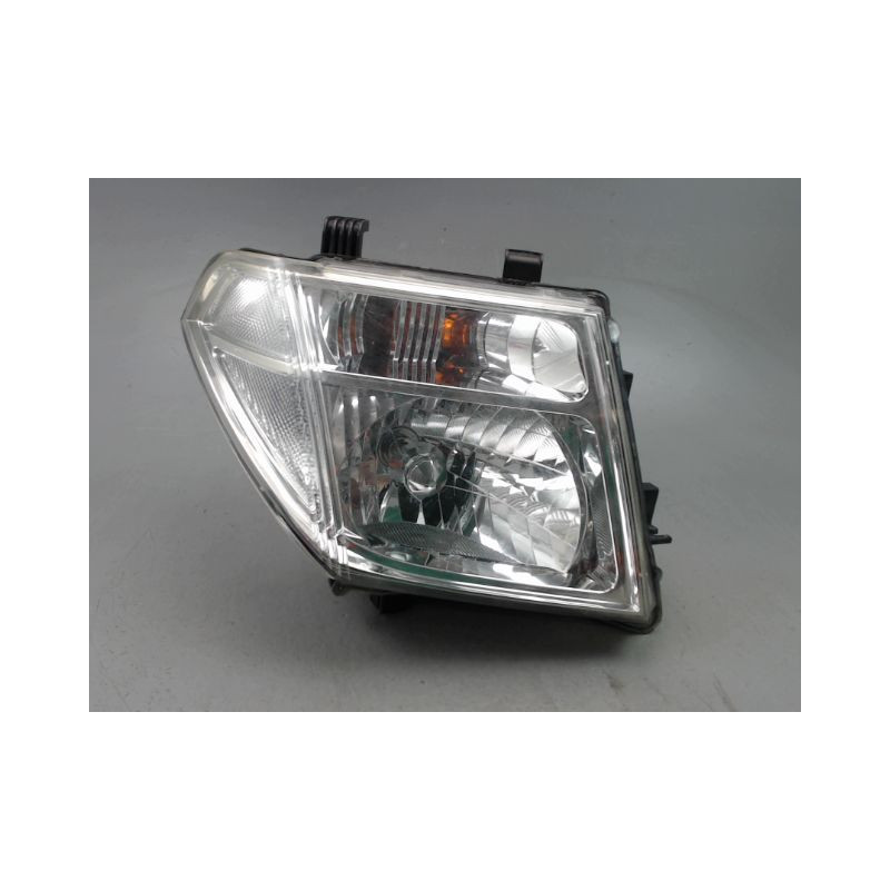 PHARE DROIT NISSAN NAVARA DOUBLE CABINE