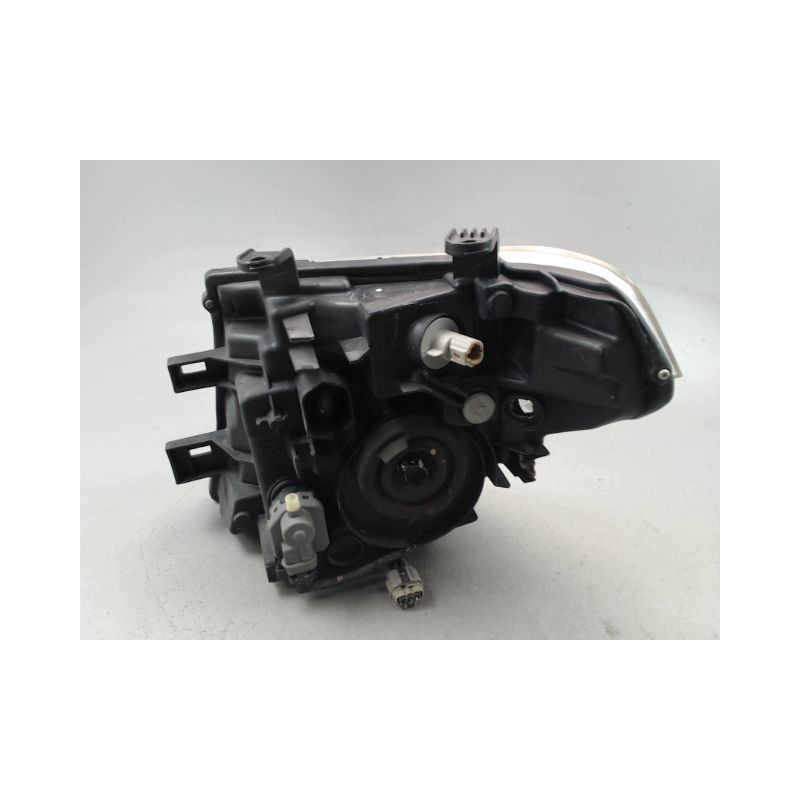 PHARE DROIT NISSAN NAVARA DOUBLE CABINE