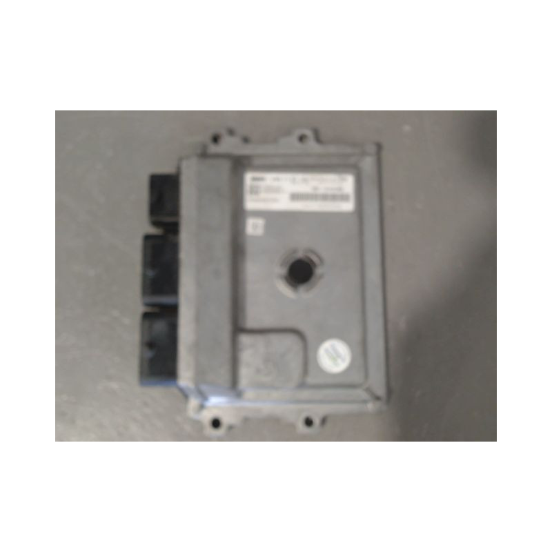 CALCULATEUR MOTEUR PEUGEOT 208