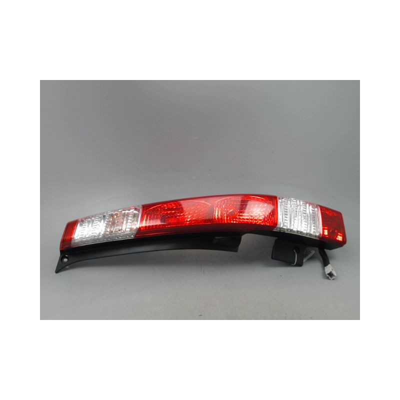 FEU ARRIERE DROIT HONDA CR-V 2002-