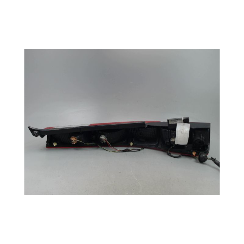 FEU ARRIERE DROIT HONDA CR-V 2002-