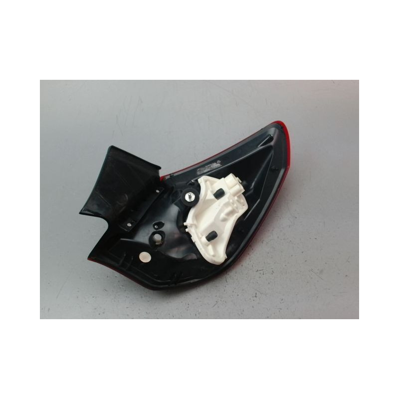 FEU ARRIERE GAUCHE  OPEL ASTRA IV Phase 1 (J) 2010-2012