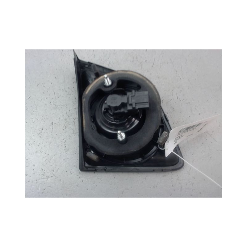 FEU ARRIERE INTERIEUR DROIT VOLKSWAGEN GOLF V PLUS 2005-