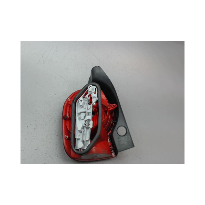 FEU ARRIERE DROIT RENAULT MODUS Phase 1 2004-2007