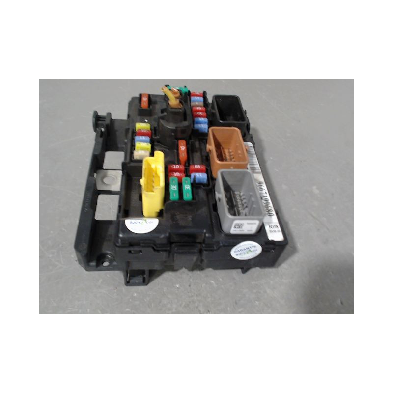 BOITE A FUSIBLES CITROEN C3