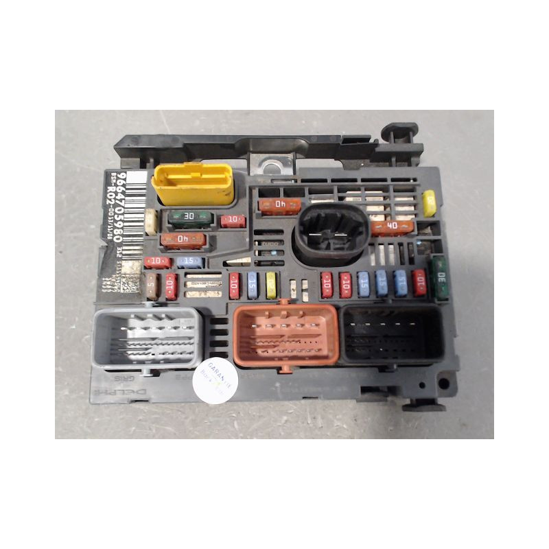 BOITE A FUSIBLES CITROEN C5