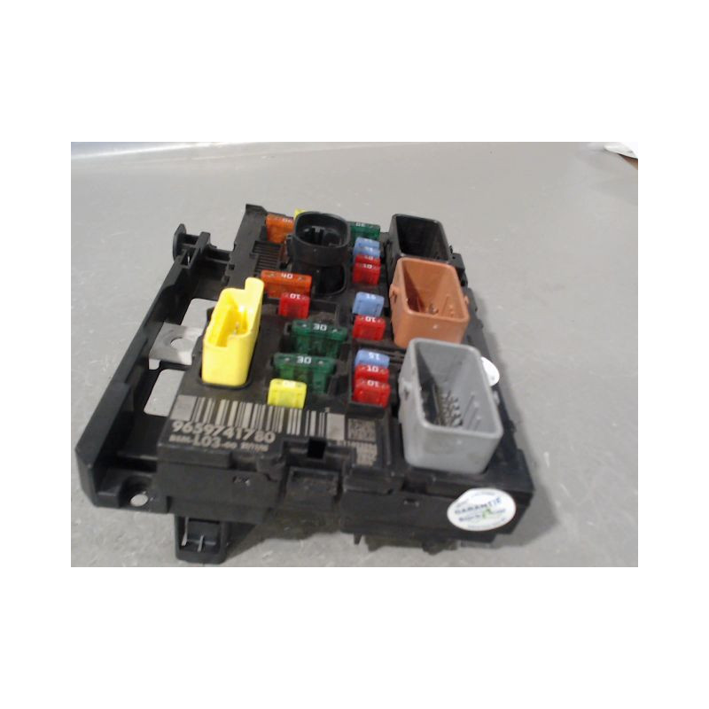 BOITE A FUSIBLES CITROEN C3