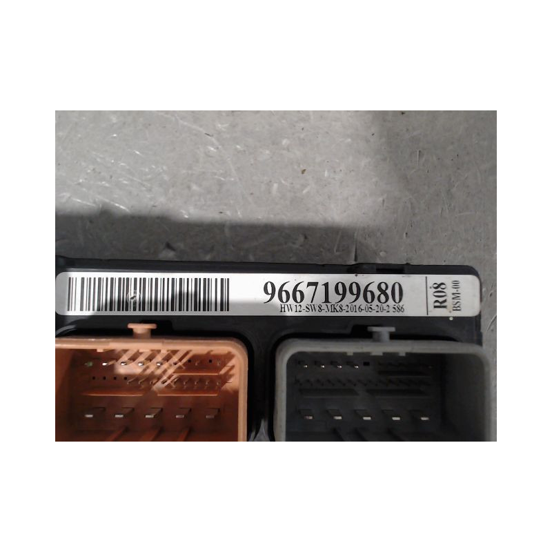 BOITE A FUSIBLES CITROEN C3
