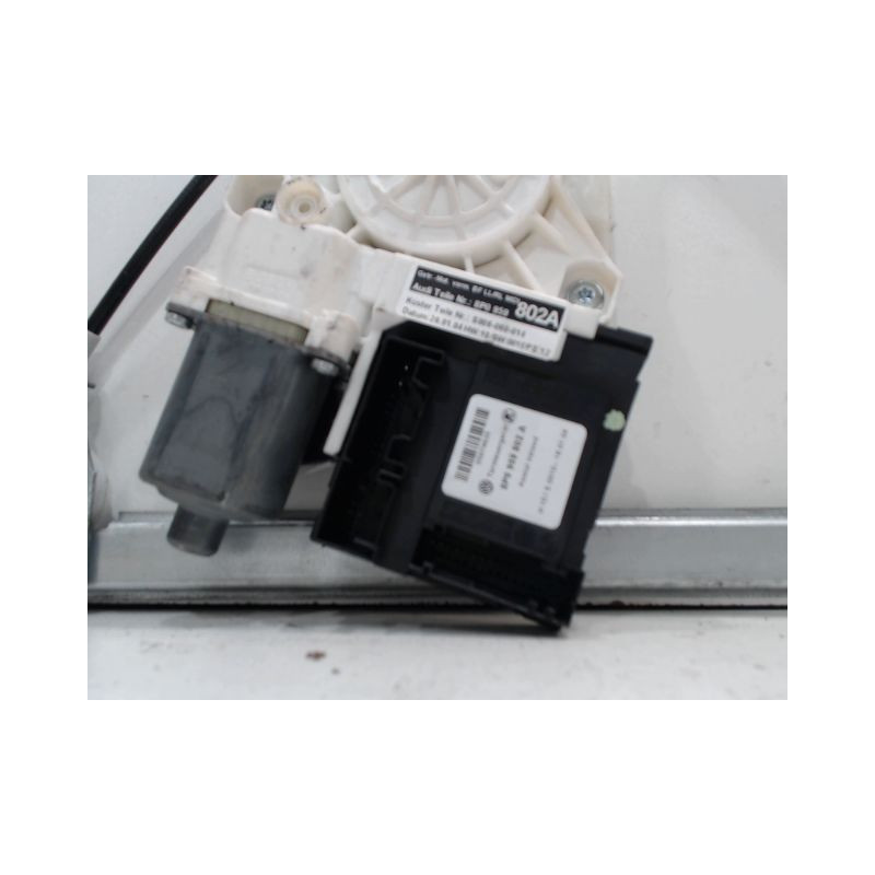 MECANISME+MOTEUR LEVE-GLACE AVANT DROIT AUDI A3 2003-