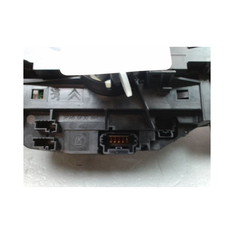 BLOC COMMODOS PEUGEOT 5008