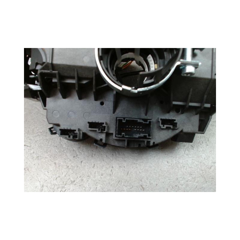 BLOC COMMODOS OPEL CORSA 2010-
