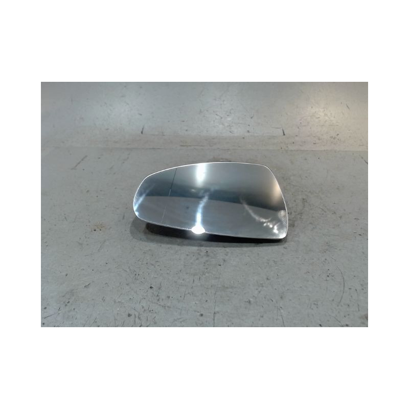 GLACE RETROVISEUR EXT G AUDI A1