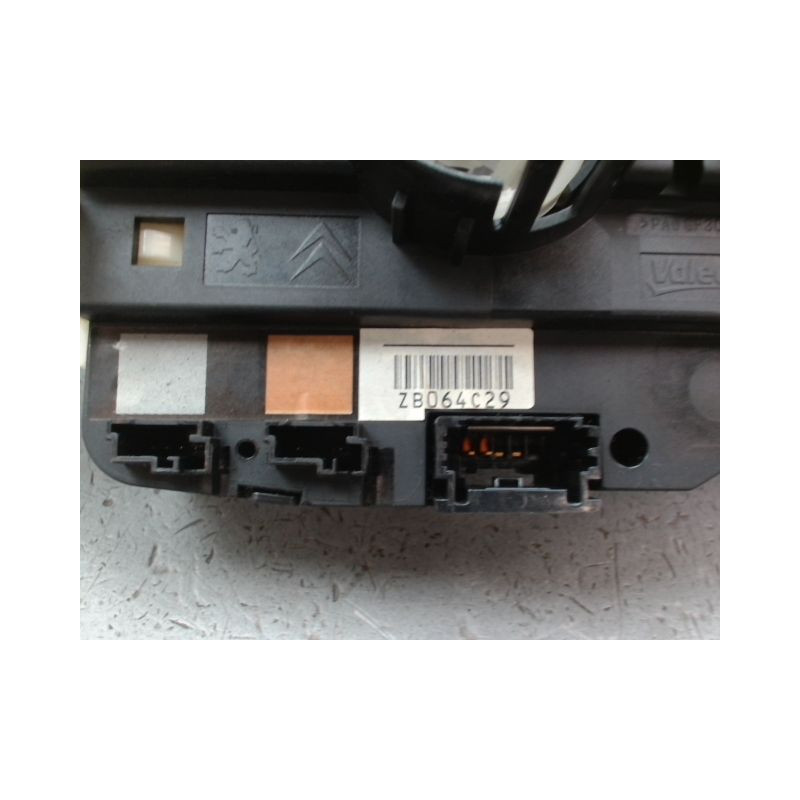 BLOC COMMODOS PEUGEOT 208 Phase 1 2012-...