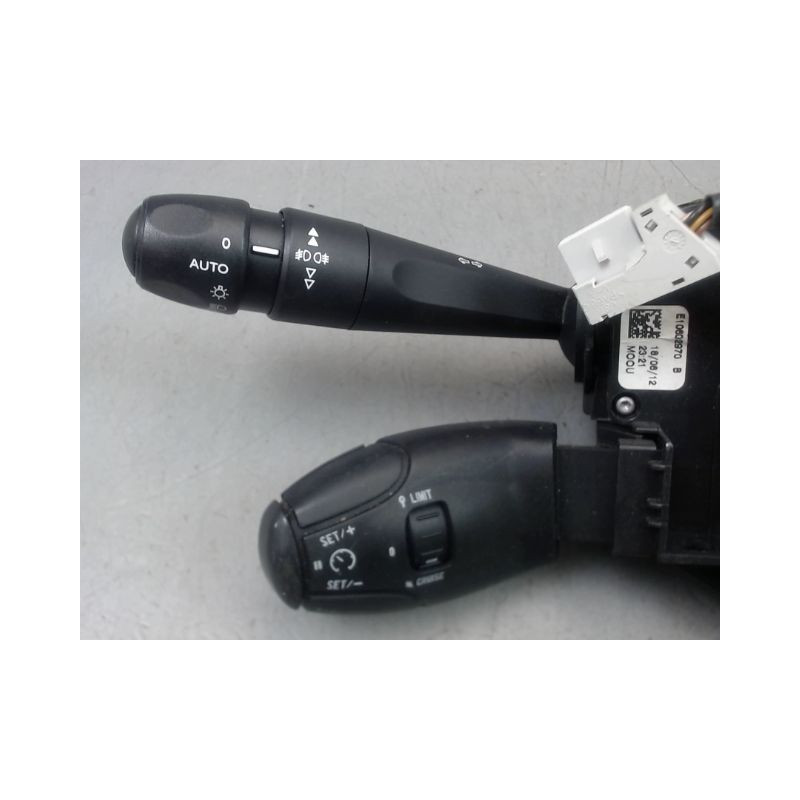 BLOC COMMODOS PEUGEOT 208 Phase 1 2012-...